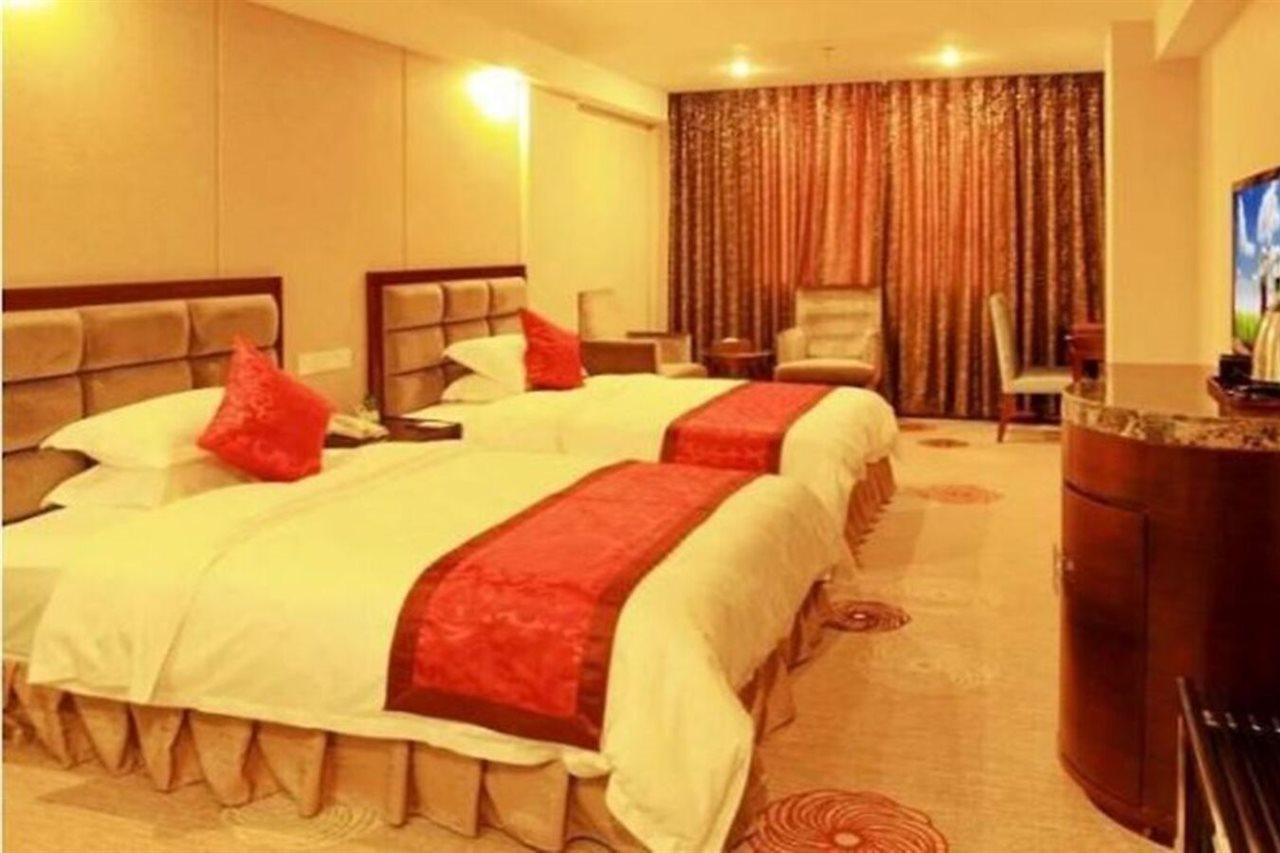 Langzhong Grand Hotel Shahepu Exterior photo