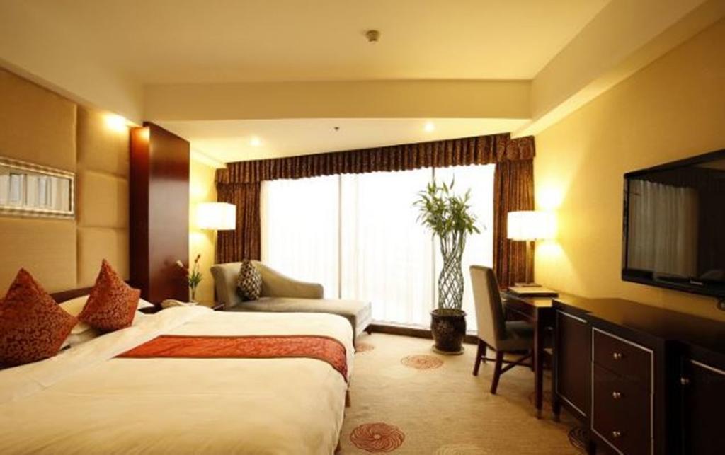 Langzhong Grand Hotel Shahepu Exterior photo